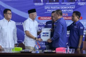 Rahmat Mirzani Djausal (RMD) mendaftar di penjaringan Balon Gubernur Partai Demokrat Propinsi Lampung