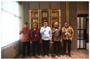 Ketua DPRD Lampung A.Giri Akbar