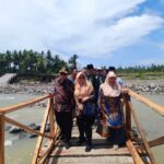 Dipimpin Direktur Eksekusi Kejagung, Sahabat Peduli Sumbar Salurkan Bantuan untuk 238 KK Terdampak Bencana di Anduriang