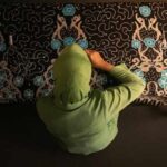 Menenun Identitas, Memadukan Tradisi: Inovasi Batik Tapis dalam Sentuhan Modern