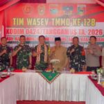 Kasrem 043/Gatam Sambut Tim Wasev Pusterad Tinjau Lokasi TMMD ke-128 di Pekon Kalimiring